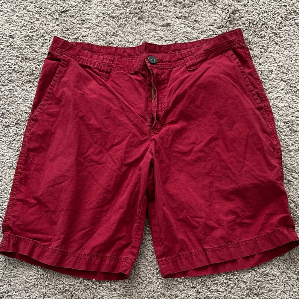 Columbia Men’s Red Shorts